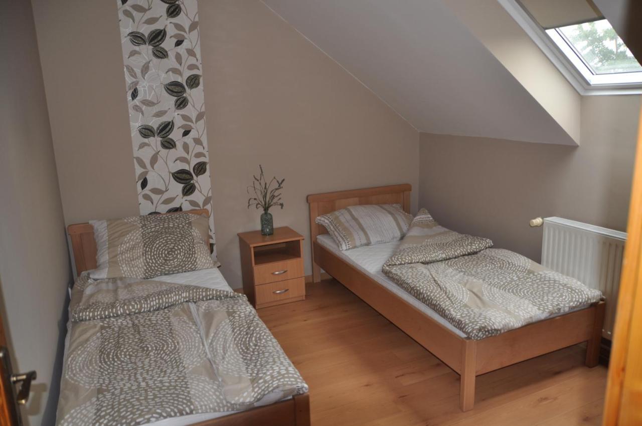Gyorszem Apartman Buitenkant foto